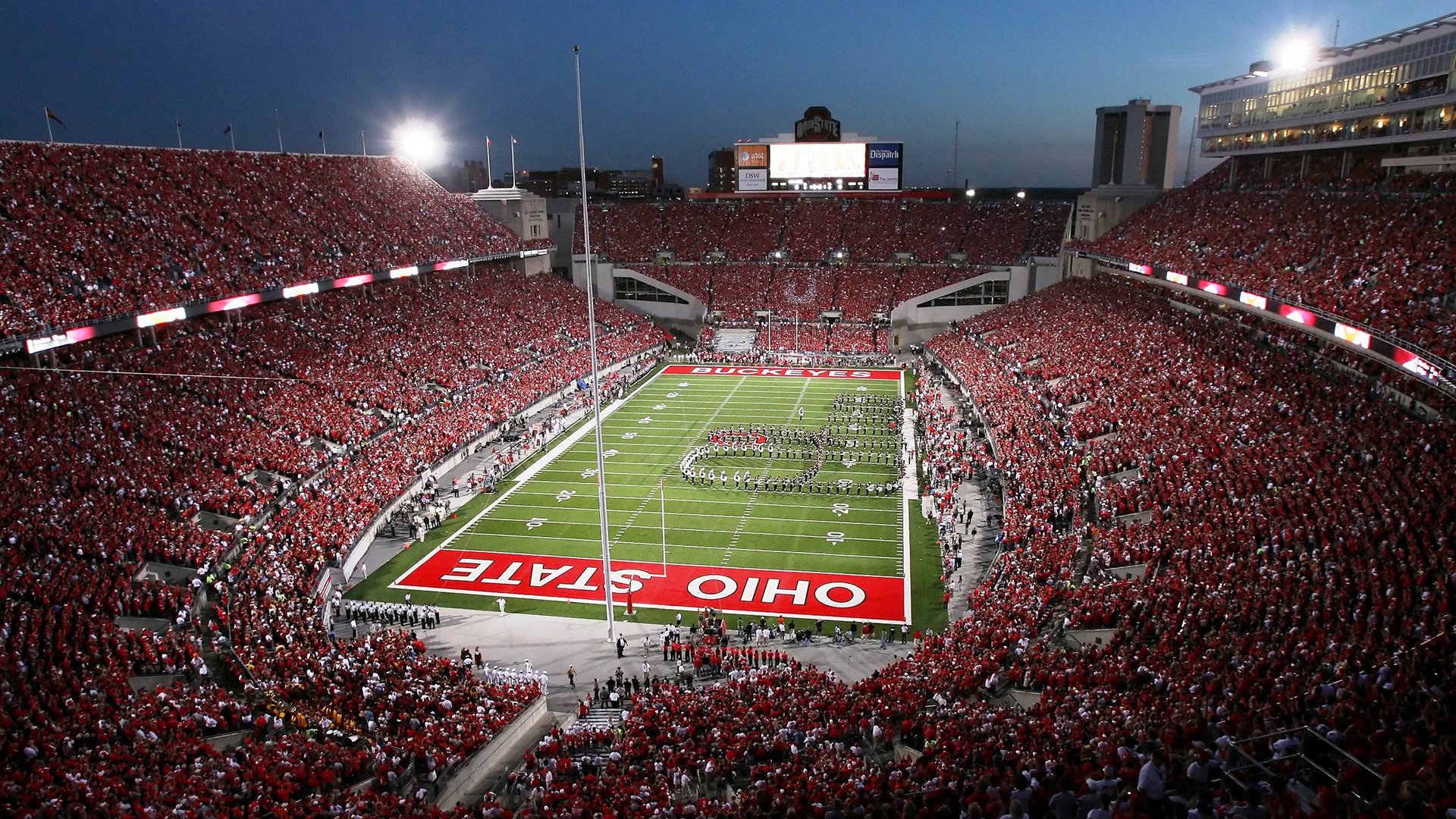 “AI、AR、VR推动运动场景全景升级——未来运动全球数字生态生态闭环”