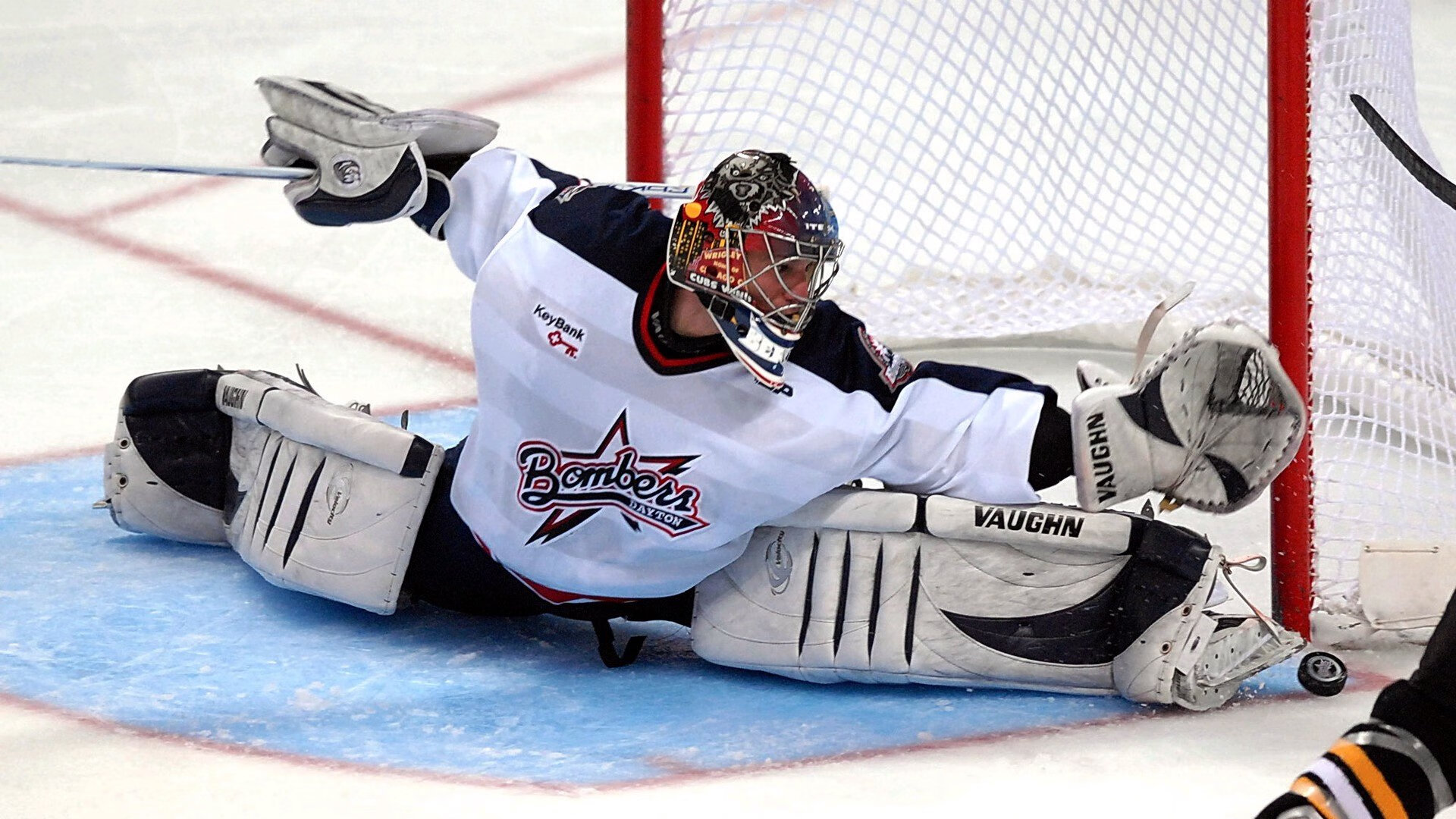 “策略高手:幕后布控的智谋比拼”