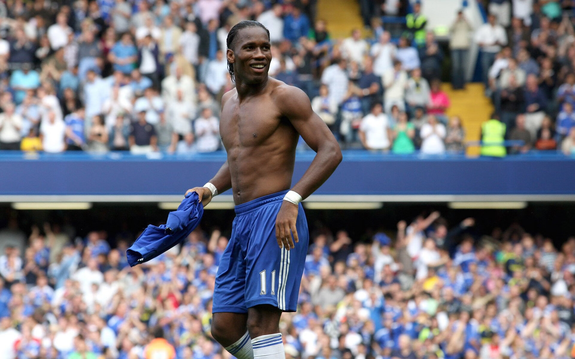 意甲联赛中一名老将球员宣布退役，意甲球衣退役